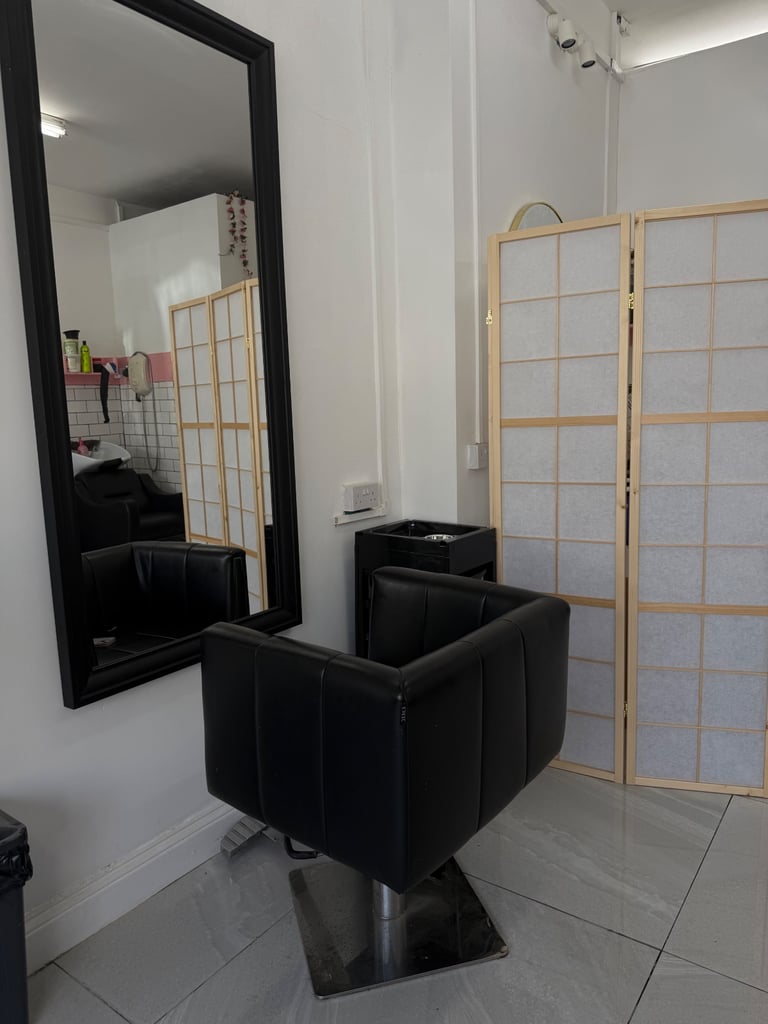 Salon Chair to rent for Self-employed Hairdresser 