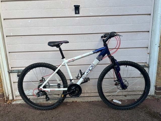 Evader Mens Mountain Bike