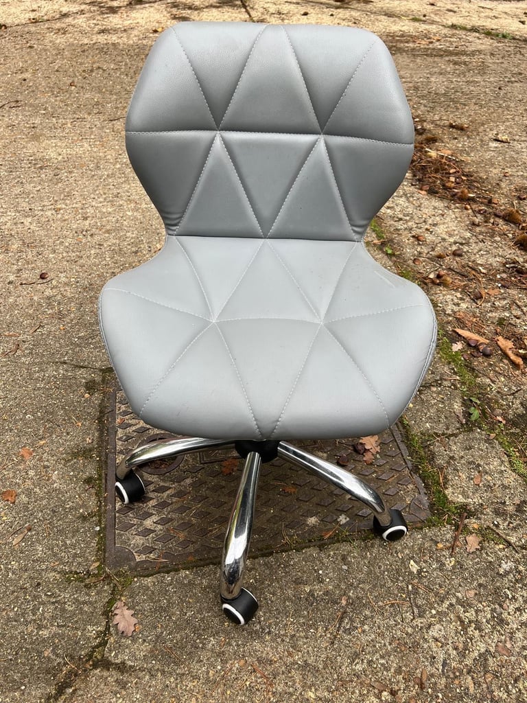 image for Adjustable Desk chair