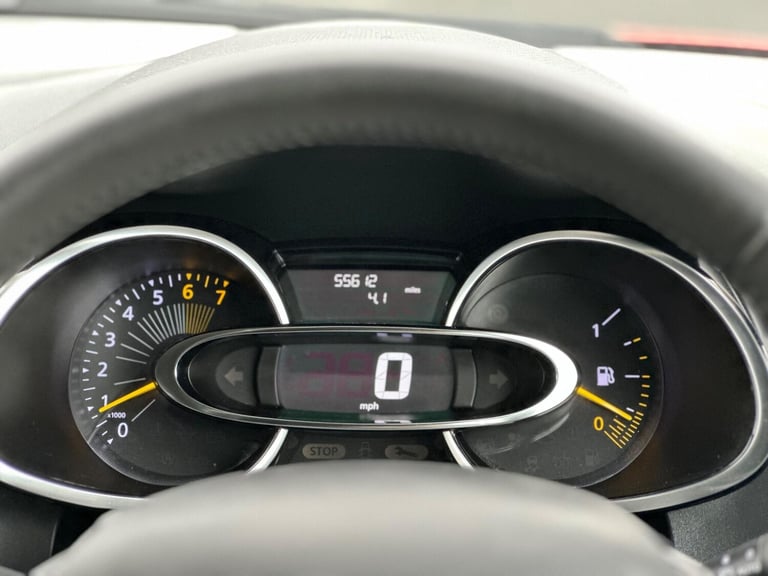 2015 Renault Clio 1.2 16V Dynamique Nav Euro 6 5dr HATCHBACK Petrol Manual