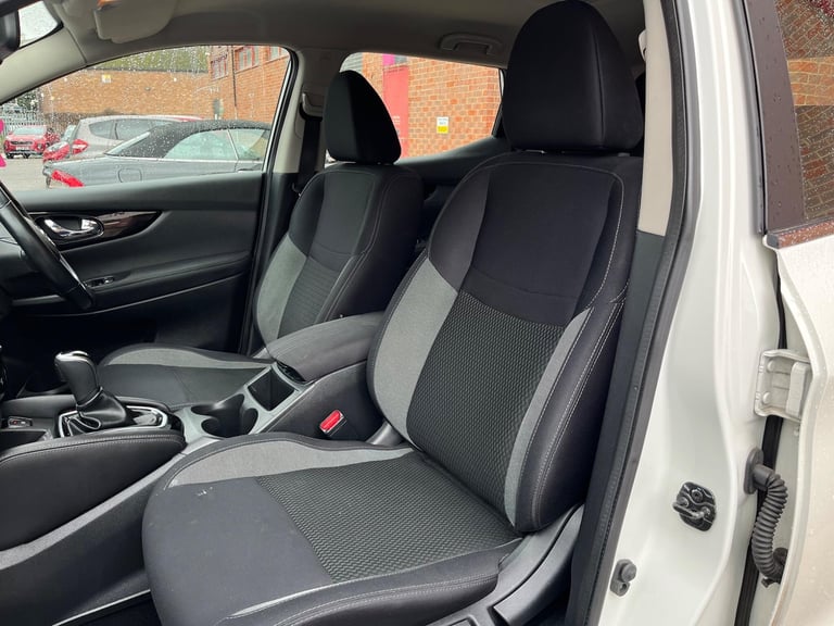 2017 Nissan Qashqai 1.2 DIG-T Acenta XTRON Euro 6 (s/s) 5dr HATCHBACK Petrol Automatic