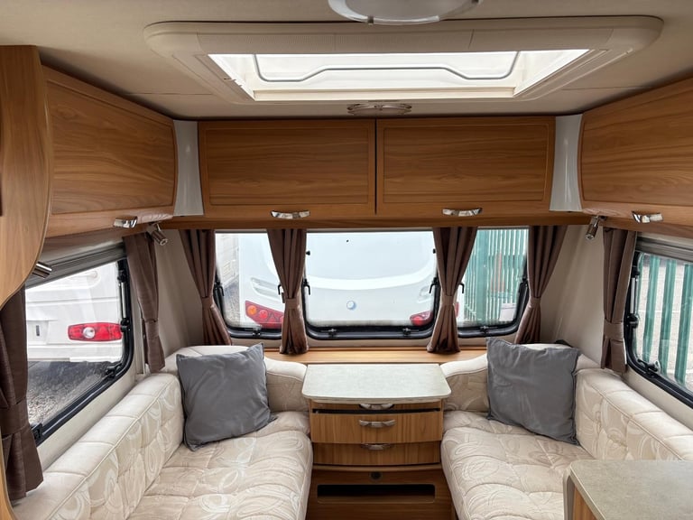 LUNAR CLUBMAN SB- FIXED SINGLE BEDS + END WASHROOM + MOTORMOVER
