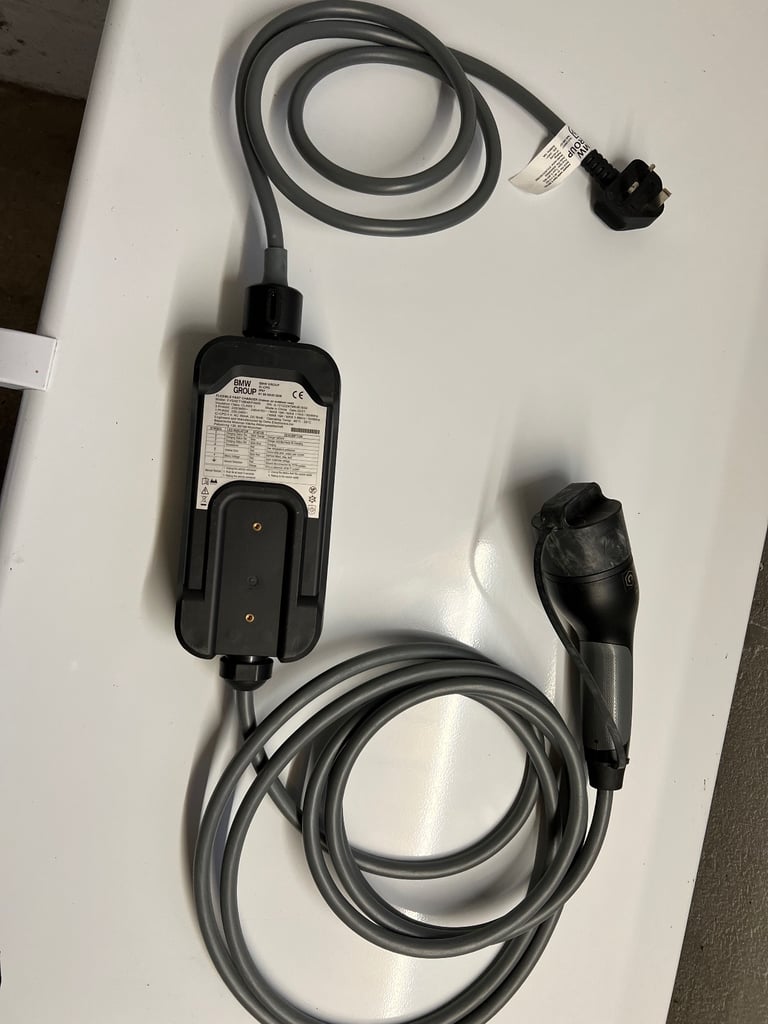 BMW Genuine car fast charger cable and adapter 