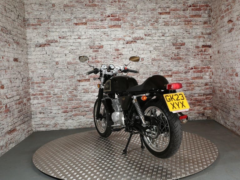 AJS CADWELL 125 - 2023 Petrol Manual in Black