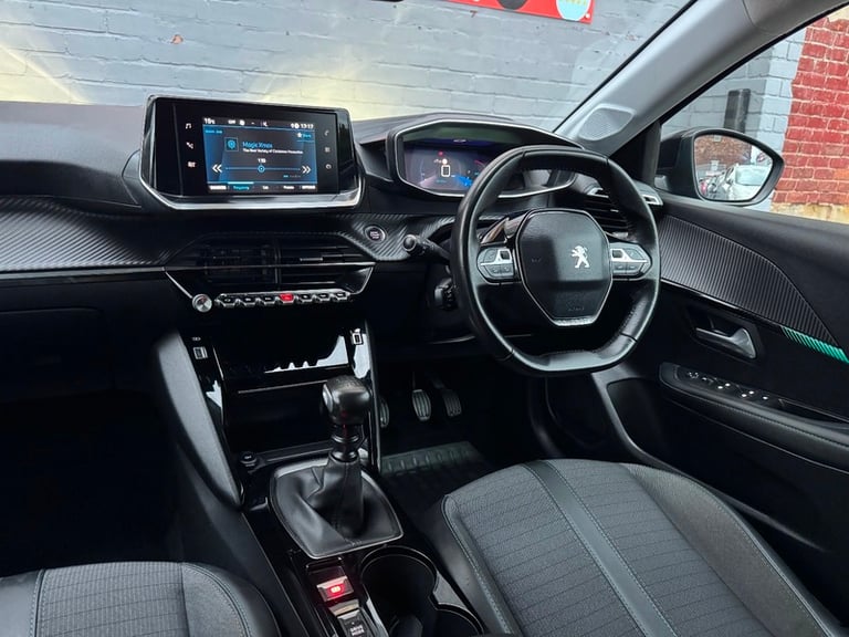 Peugeot 208 PURETECH ALLURE S/S