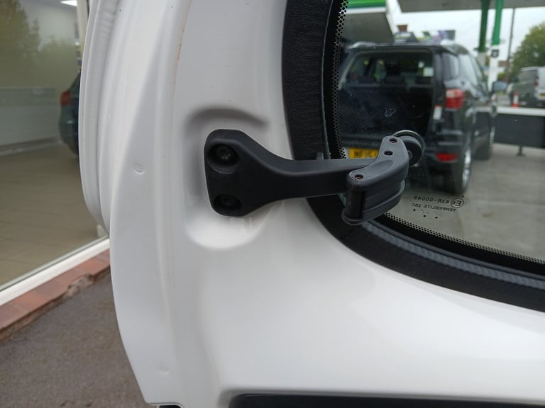2014 Citroen C1 1.0 VTi Feel 5dr HATCHBACK Petrol Manual