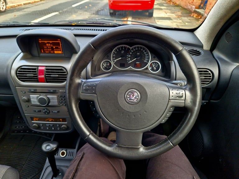 AUTO VAUXHALL CORSA 1.4 ULEZ FREE DRIVES GREAT 