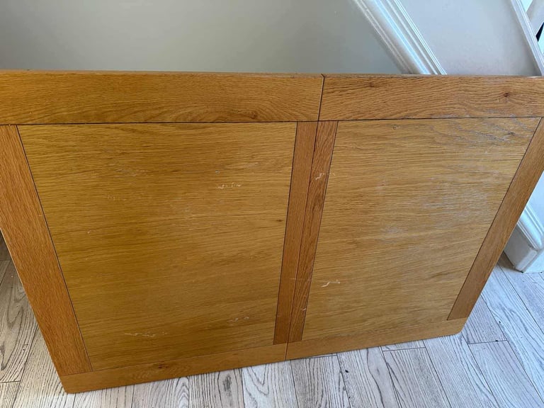 image for Oak dining table and 5x chairs