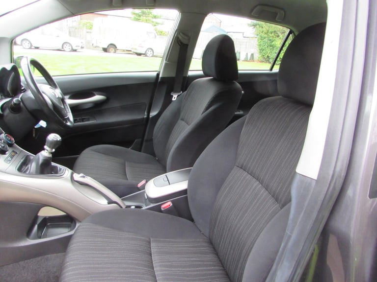 2009 Toyota Auris 1.33 Dual VVTi T3 5dr HATCHBACK Petrol Manual