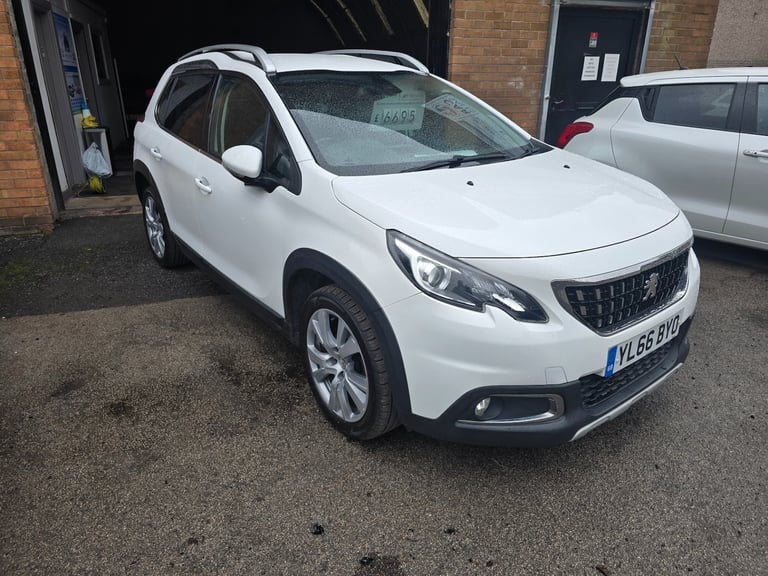 2017 Peugeot 2008 1.2 PureTech 110 Allure 5dr HATCHBACK Petrol Manual