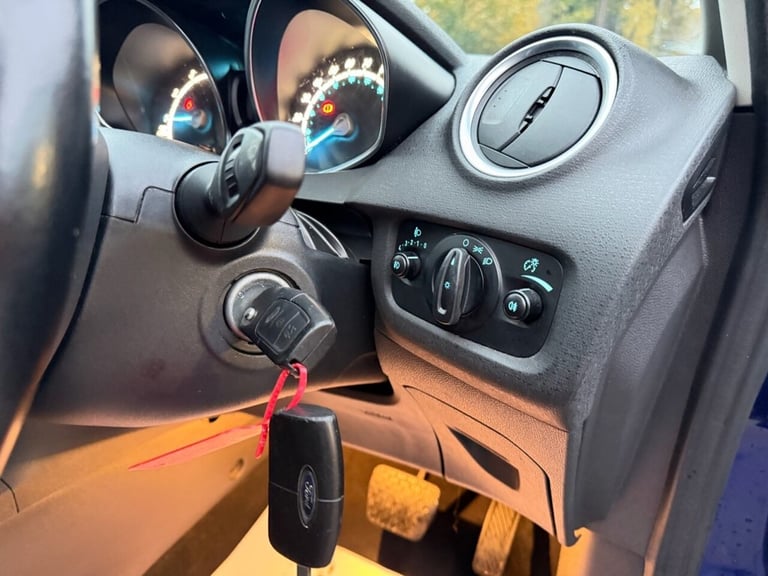 2014 Ford Fiesta 1.0 EcoBoost Zetec 5dr Powershift HATCHBACK PETROL Automatic