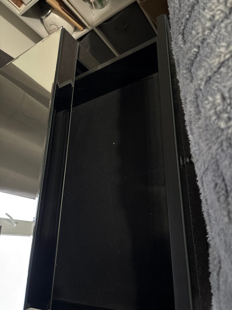 Makeup desk/ drawer for sale 