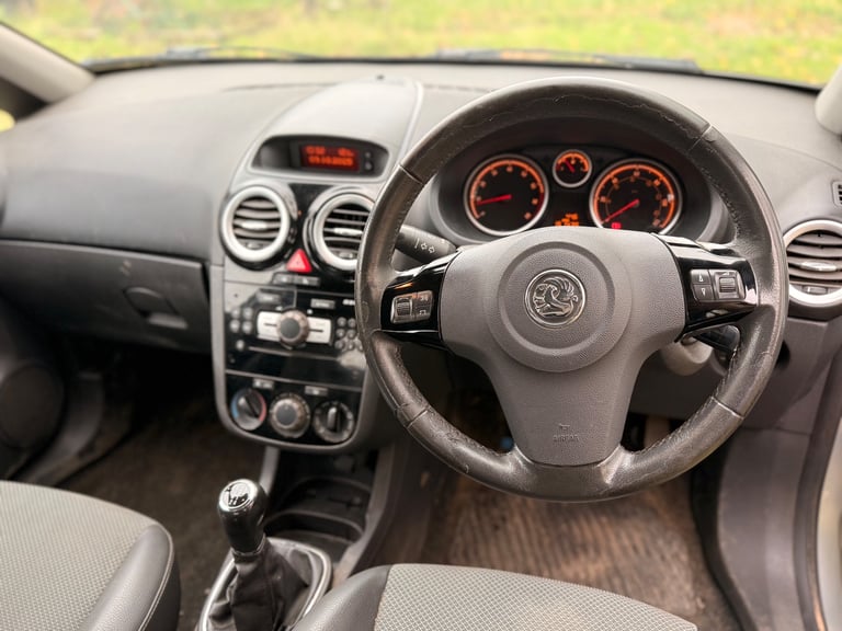 2009 VAUXHALL CORSA 1.4 - 1 YEARS MOT