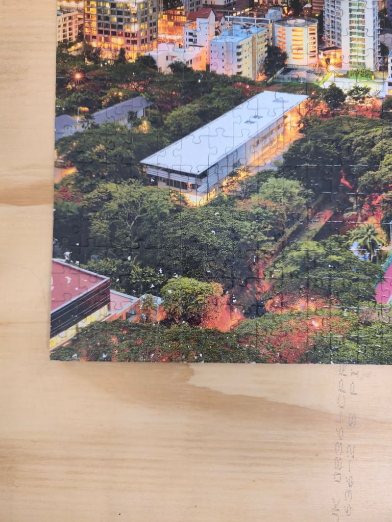 Completed hangable puzzle wallpapers