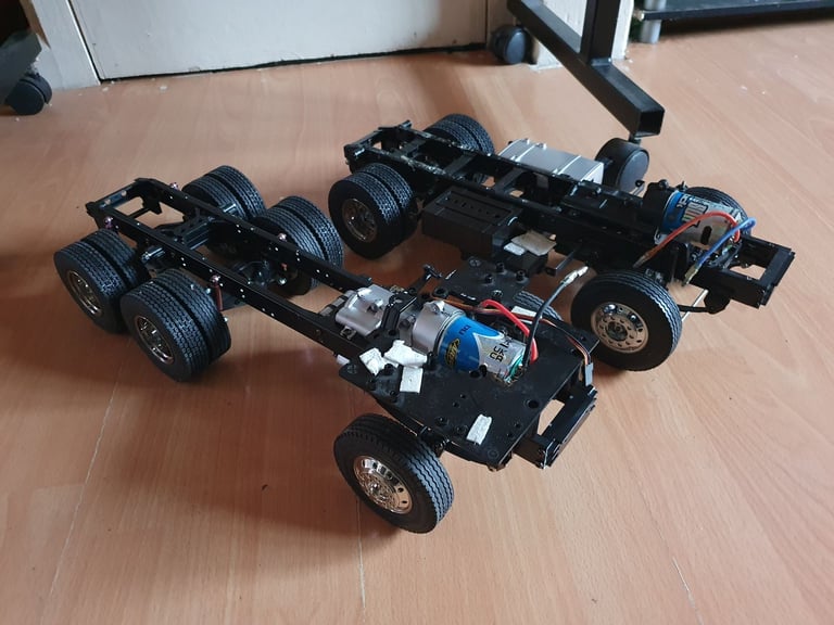 Rc tamiya 1/14 scale 2x roller truck chassis for reefer trailer 