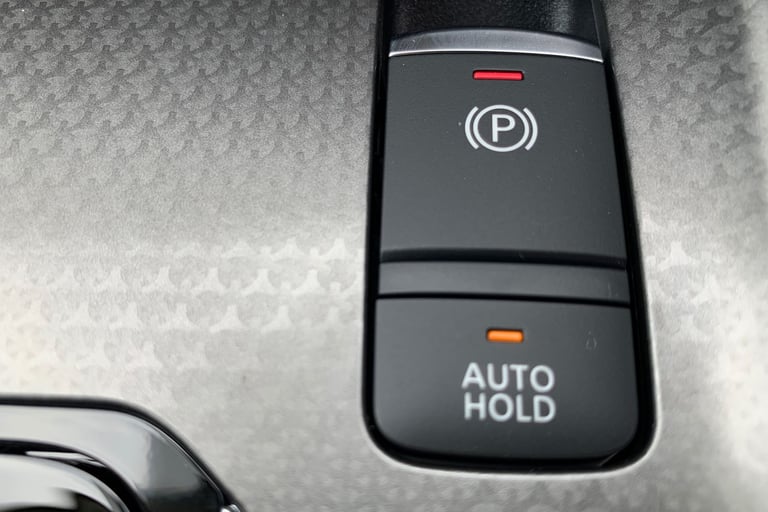 2025 Nissan Qashqai 1.5 E-Power N-Connecta [Glass Roof] 5dr Auto Hatchback Hybrid Automatic