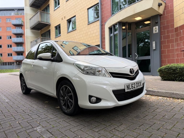 image for 2012 Toyota Yaris 1.0 VVT-i Edition Euro 5 3dr HATCHBACK Petrol Manual