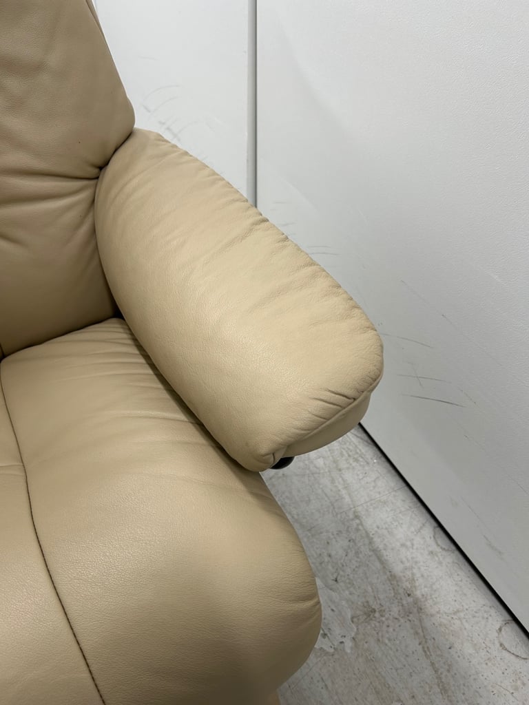 Ekornes Stressless Mayfair Large Size Beige Leather Power Recliner 2021