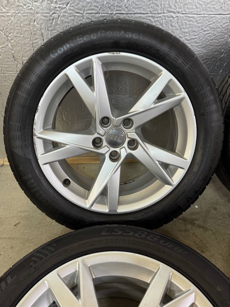 17” Genuine Audi A4 Alloy Wheels And Tyres 