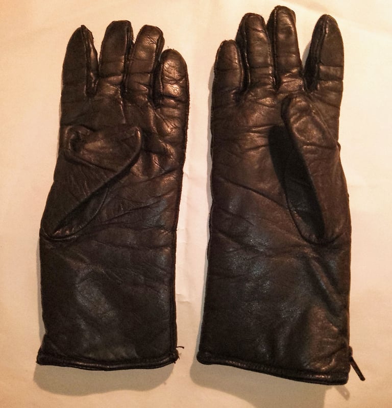 Ladies Leather Motorcycle Gloves
