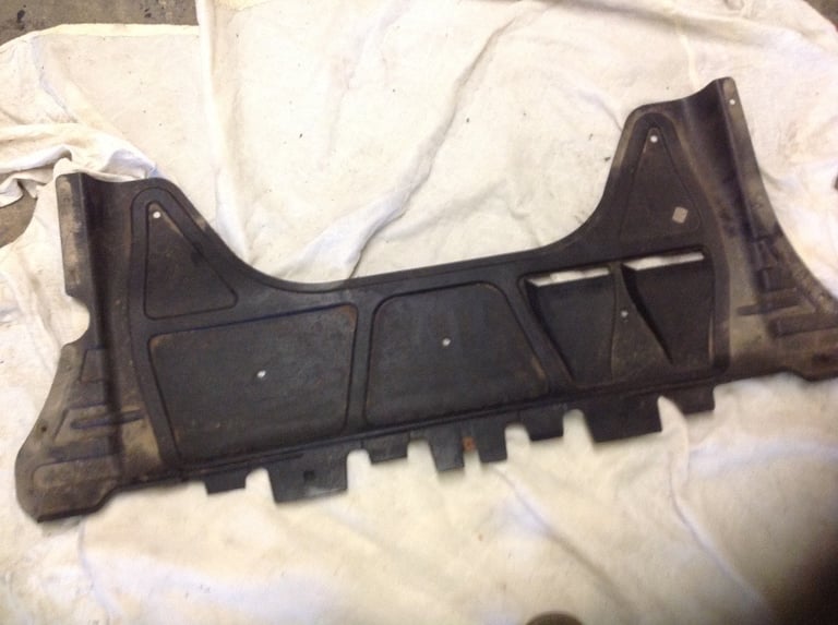 Seat Leon engine tray