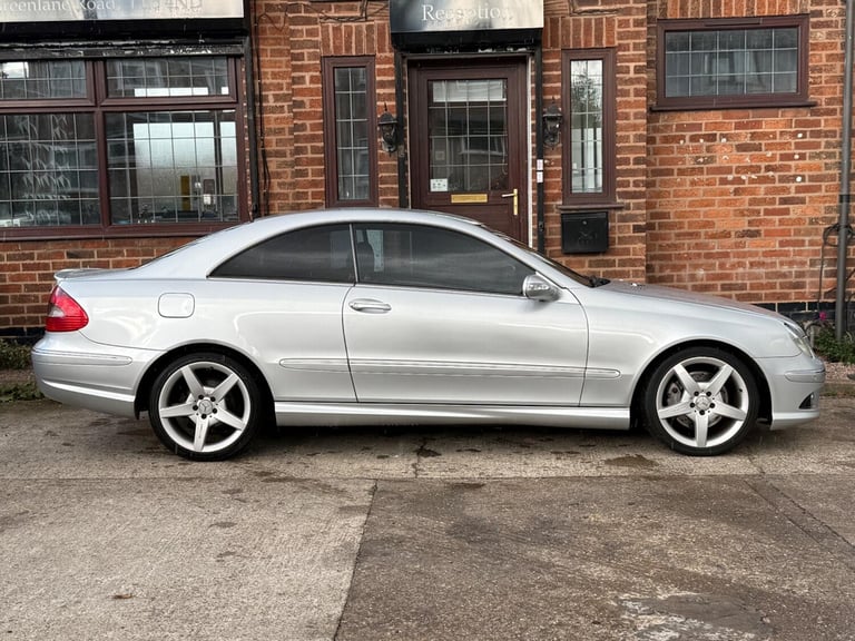 Mercedes-Benz CLK 2.1 CLK220 CDI Sport 2dr Diesel Automatic - Image 4