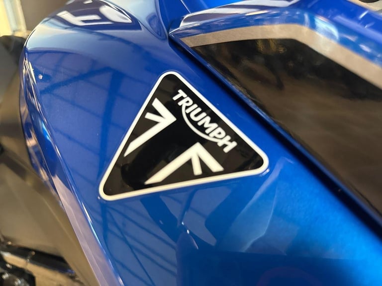 2025 Triumph Tiger 800 Sport PREMIUM Petrol blue Manual