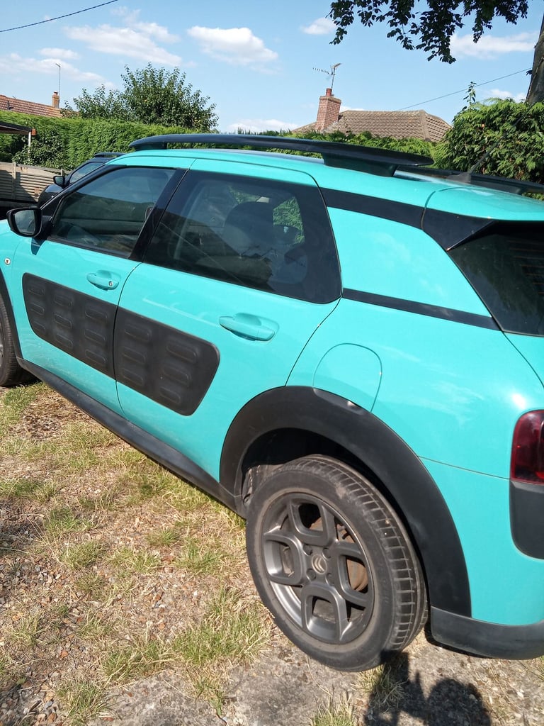 Citroen, C4 CACTUS, Hatchback, 2016, Manual, 1199 (cc), 5 doors