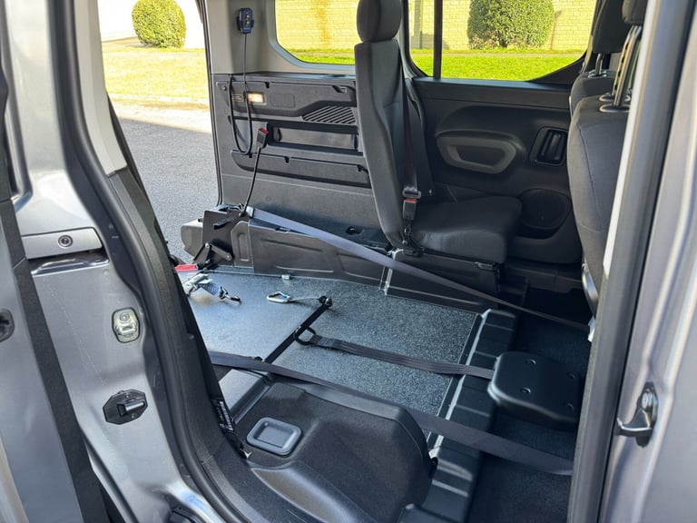 1.5 BlueHDi Peugeot Rifter Horizon Wheelchair Accessible Vehicle, WAV 