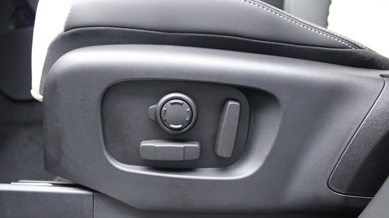 2025 Land Rover Discovery 3.0 D350 Metropolitan Edition 5dr Auto Estate Diesel Automatic