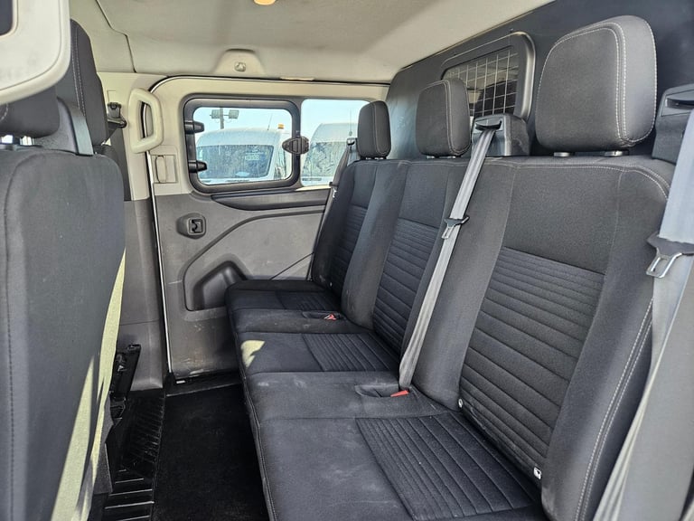 FORD TRANSIT CUSTOM 320 LIMITED 130 L2 CREWVAN, ULEZ FREE, WET BELT JUST DONE