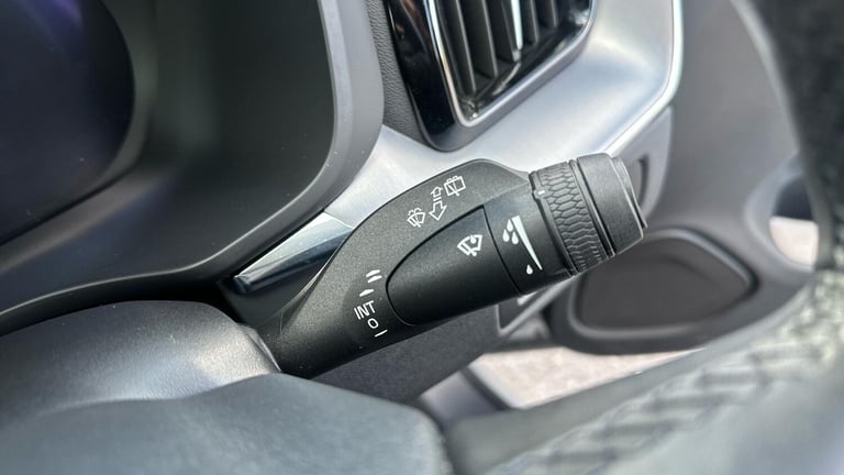 2021 Volvo XC60 2.0 B4D Momentum 5dr AWD Geartronic ESTATE DIESEL Automatic