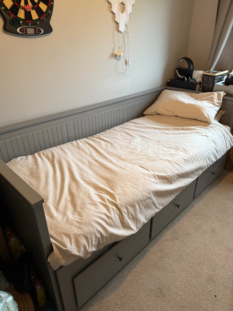 IKEA Hemnes Daybed Grey
