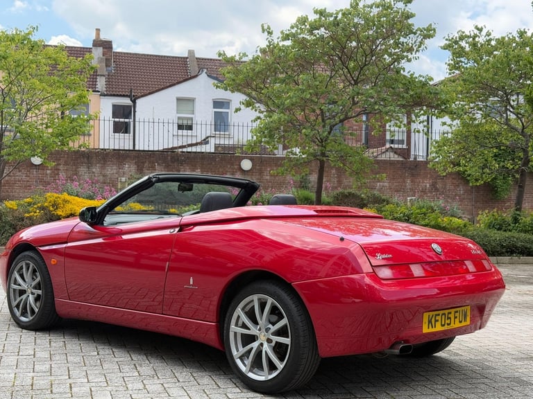 2005 Alfa Romeo Spider 2.0 JTS Lusso 2dr CONVERTIBLE Petrol Manual