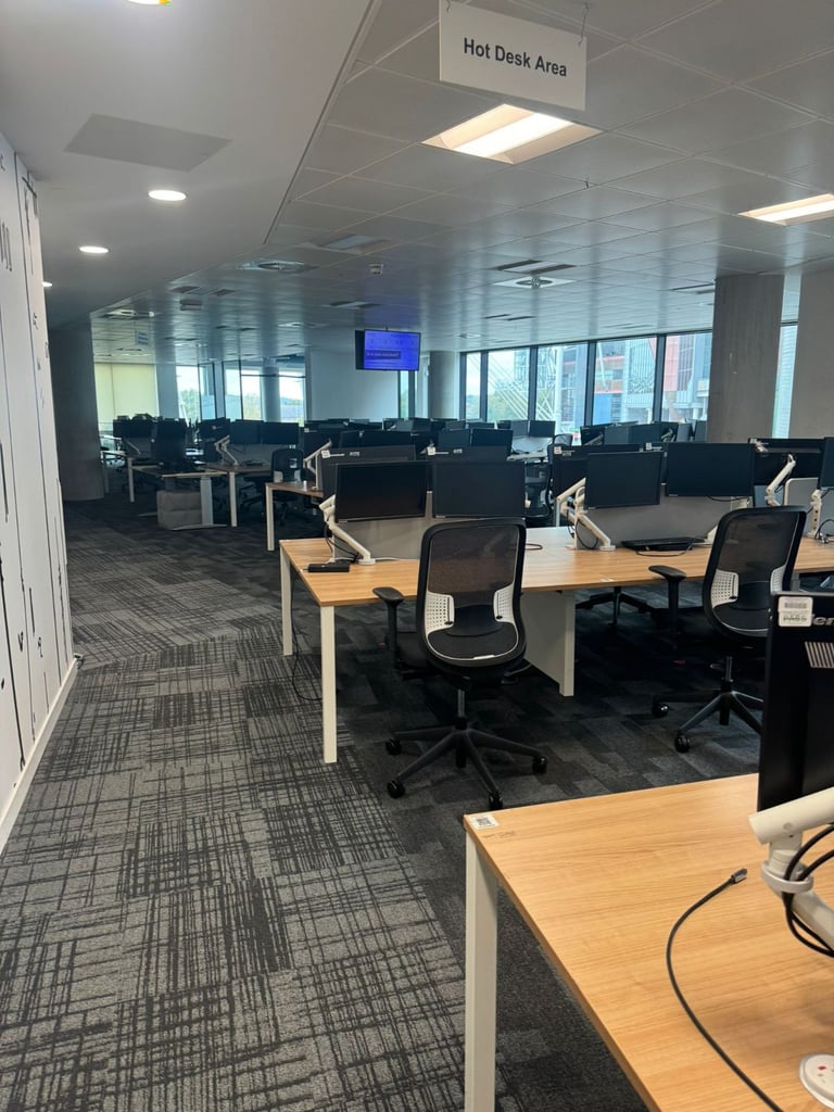 image for JOBLOT Office Furniture SURPLUS STOCK For Sale Over 100 Desks/Chairs/Cabinets/Cupboards 15