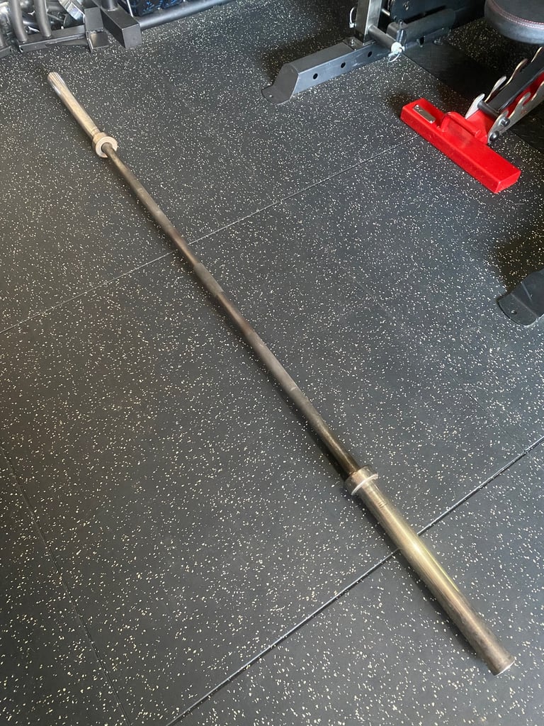 image for Wolverson commercial 7 foot 20kg Olympic barbell 