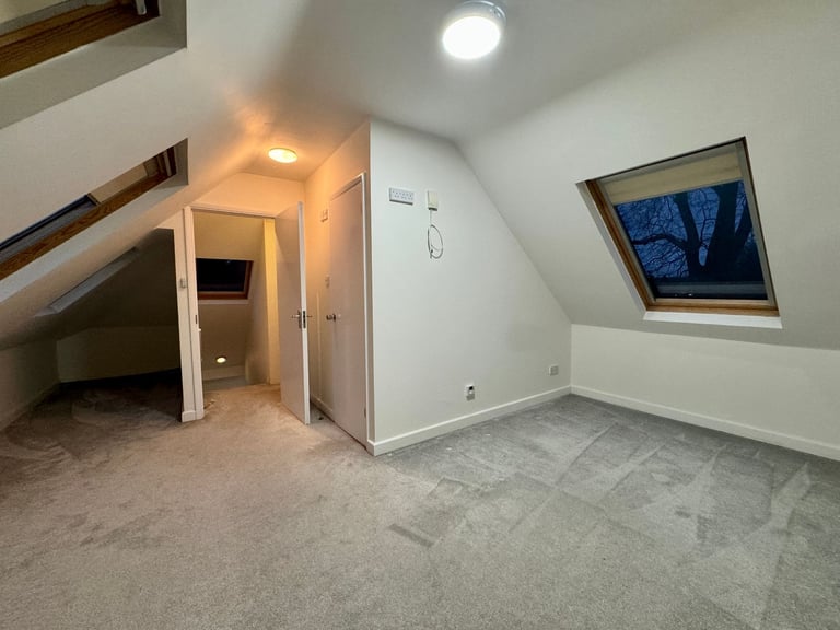 4 Bedroom 2 Bathroom Garage - Winston Court Headstone Lane Harrow HA3 