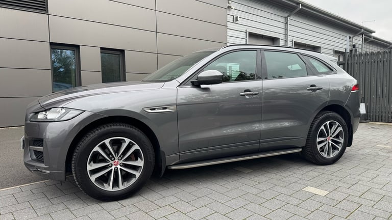 2017 Jaguar F-Pace 2.0d R-Sport 5dr Auto AWD Diesel Estate Estate Diesel Automatic