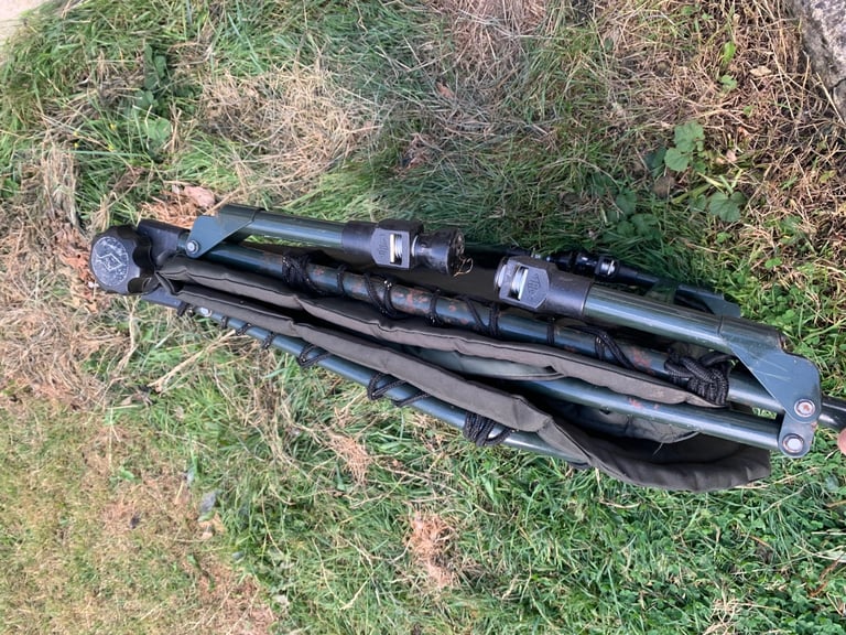 Terry Hearn Clubman Bed Chair Excellent Condition 