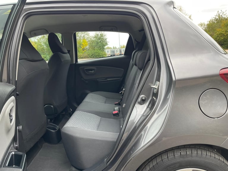 2015 Toyota Yaris 1.33 VVT-i Icon 5dr HATCHBACK Petrol Manual