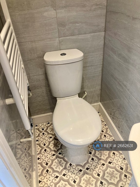 1 bedroom flat in St. Johns Road, Dover, CT17 (1 bed) (#2682631)