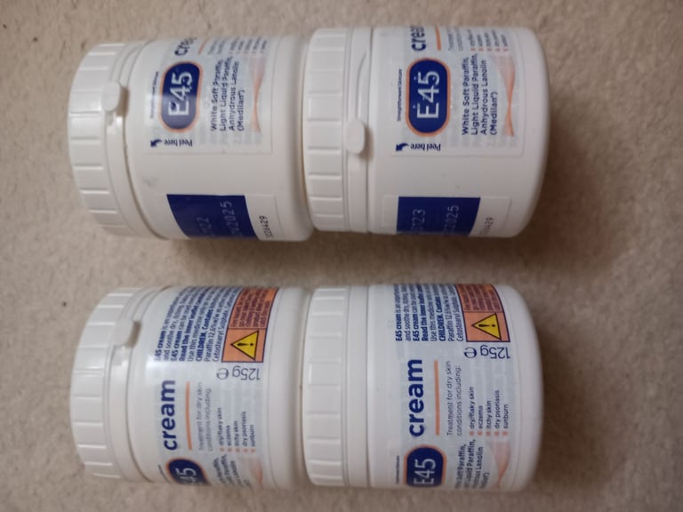 image for 4 x 125g new tubs of E45 cream.
