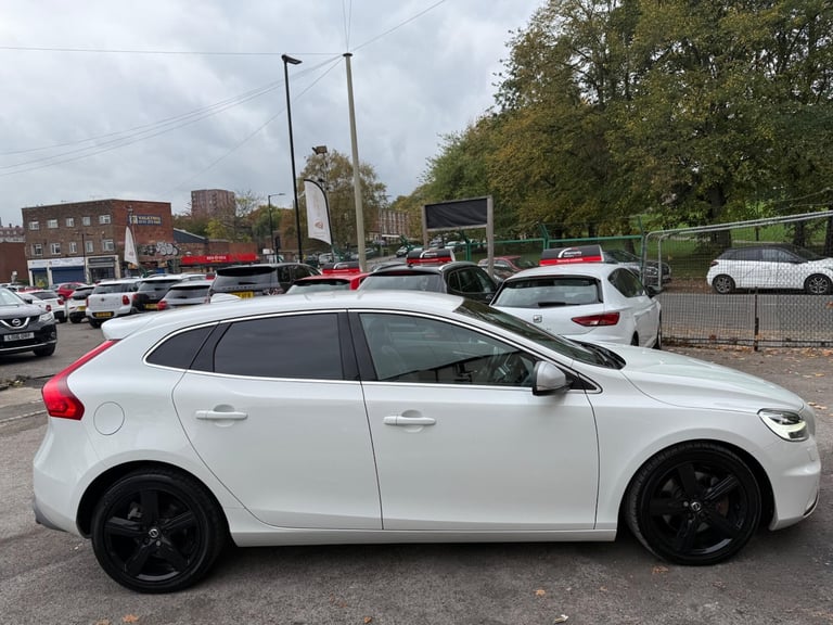 2019 Volvo V40 1.5 T3 R-Design Edition Auto Euro 6 (s/s) 5dr HATCHBACK Petrol Automatic