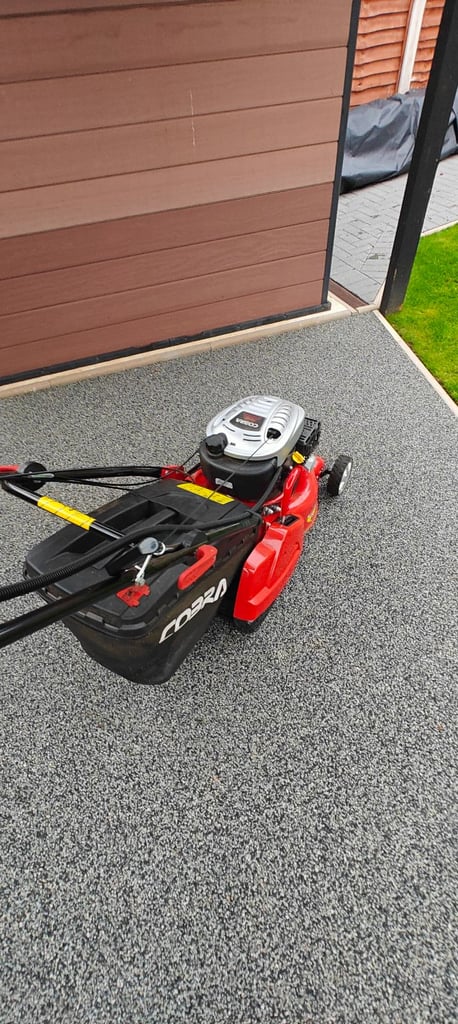 Cobra DG450V Lawnmower