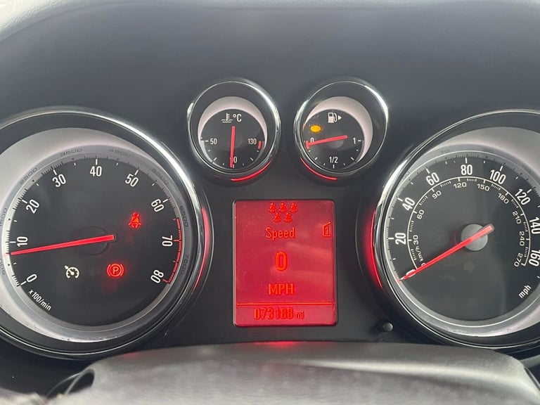2013 Vauxhall Zafira Tourer 1.4T 16V SE Euro 5 5dr MPV Petrol Manual