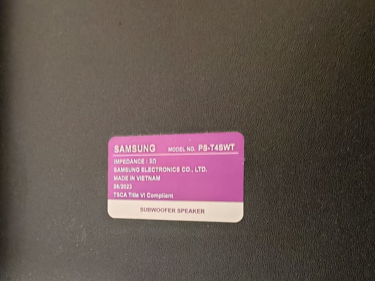 Samsung Soundbar and Subwoofer 2.1 Kit