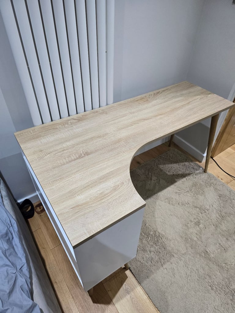White & Oak Corner Office Table