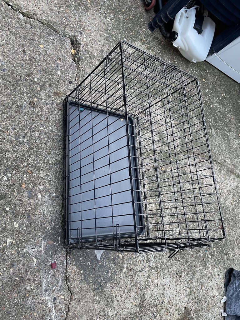 Dog cage 