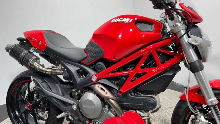 Ducati Monster [Phone number removed]K STREETFIGHTER WARRANTY NEW MOT RIDES GREAT