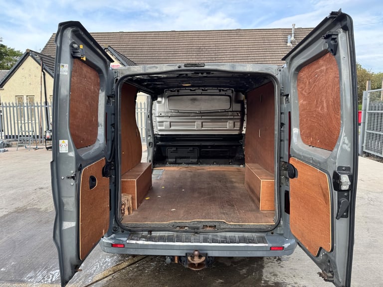 Vauxhall, VIVARO, Panel Van, 2015, Manual, 1598 (cc)